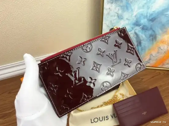 WIS LOUIS VUITTON FÉLICIE POCHETTE 0422